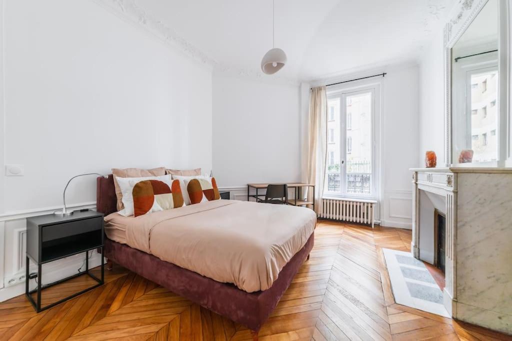 Haussmannian Apartment, Near Champs-Elysees Paris Exterior foto